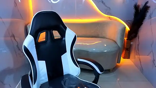 Sofi Adams Tx online show from January 31, 2026, 7:56 pm