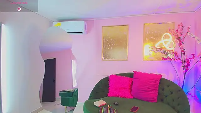 bella moonlight cr online show from January 7, 2026, 3:31 am