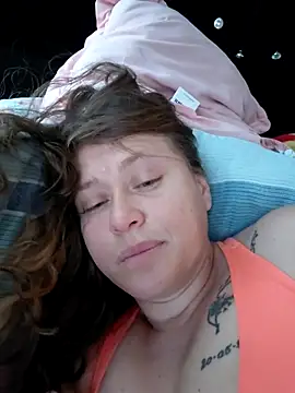 Yarafox01 online show from December 22, 2025, 10:12 am