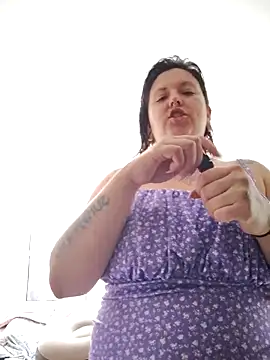 Divine Pouvoir online show from February 5, 2026, 7:40 pm