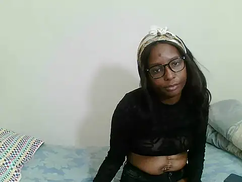 PKELLY7 online show from December 16, 2025, 10:31 am