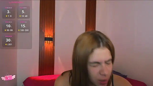 VivianOwen9 online show from March 10, 2026, 9:47 am