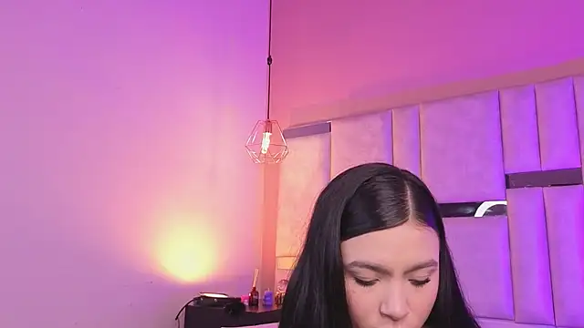 kylie river online show from May 23, 2026, 11:36 am