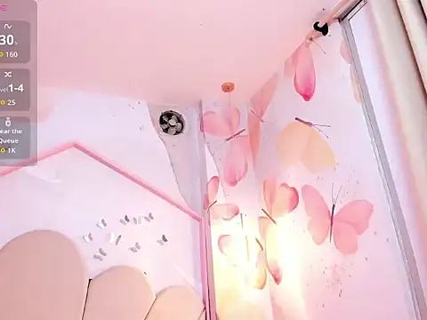 little  doll18 online show from December 20, 2025, 10:11 am