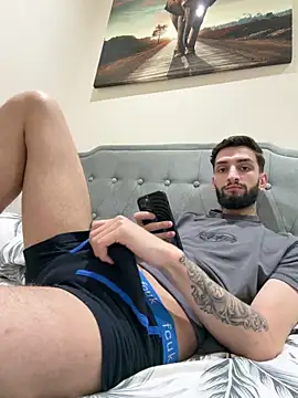 Juliann69Ramiro online show from February 1, 2026, 9:41 am