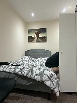 Juliann69Ramiro online show from February 28, 2026, 7:37 pm