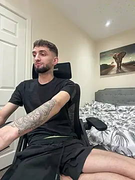 Juliann69Ramiro online show from March 6, 2026, 3:30 pm