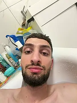 Juliann69Ramiro online show from July 3, 2026, 10:38 pm