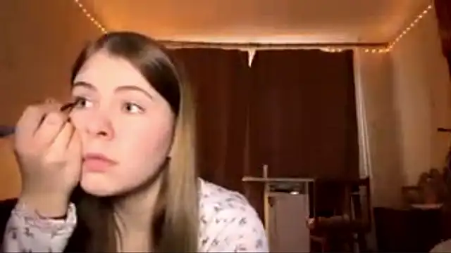 MaevAmy online show from February 1, 2026, 12:48 pm