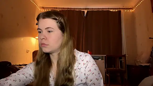 MaevAmy online show from February 2, 2026, 12:37 pm