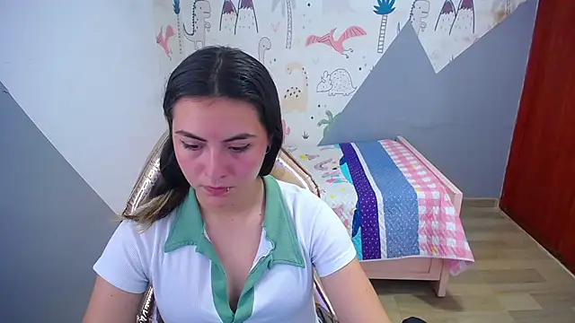 mollyhotman t  online show from December 19, 2025, 7:43 pm