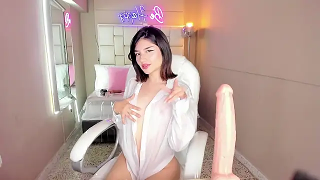 Claireuwu1 online show from February 6, 2026, 7:17 pm