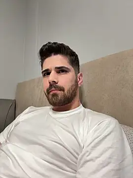 berke3424 online show from April 7, 2026, 12:00 am