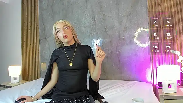 IsabellaFrancois online show from February 12, 2026, 5:13 am