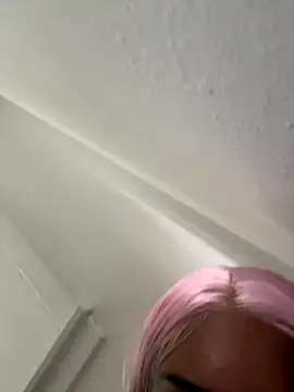 Snapshot of gglloww chatting on December 21, 2025, 6:04 pm gglloww online show from December 21, 2025, 6:04 pm