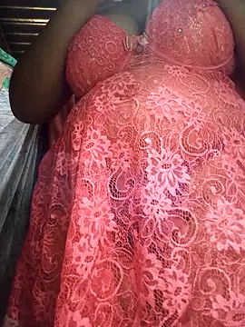 Snapshot of Rousse_uwu chatting on February 5, 2026, 2:43 pm Rousse uwu online show from February 5, 2026, 2:43 pm