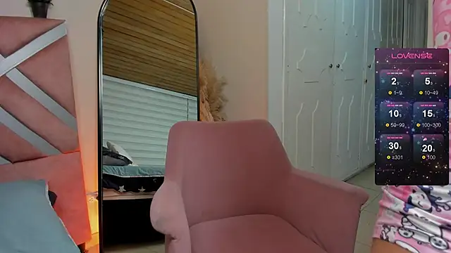 sophie blake   online show from December 20, 2025, 4:30 am