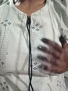 Snapshot of teena-11 chatting on February 23, 2026, 2:09 am teena-11 online show from February 23, 2026, 2:09 am