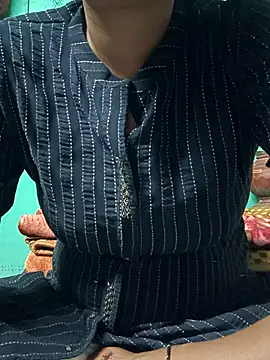 Snapshot of teena-11 chatting on March 16, 2026, 9:35 am teena-11 online show from March 16, 2026, 9:35 am