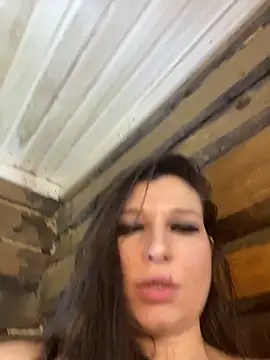 Snapshot of Darina1991 chatting on March 5, 2026, 6:59 pm Darina1991 online show from March 5, 2026, 6:59 pm