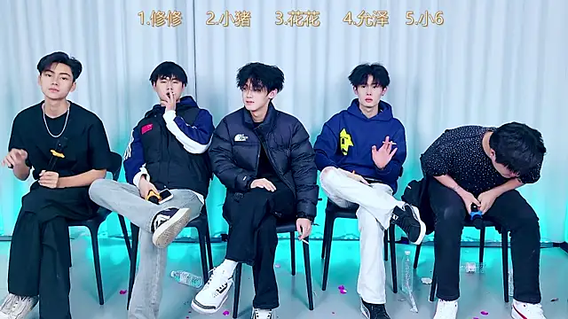 QYBOYS 010 online show from December 15, 2025, 4:11 pm