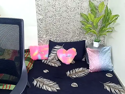 Goddess cherry online show from December 17, 2025, 12:22 pm