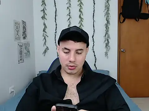 ENZO444  online show from December 20, 2025, 4:30 am