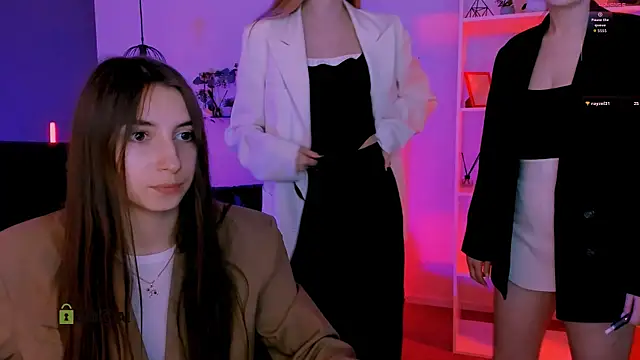 mila firee online show from May 8, 2026, 8:52 am