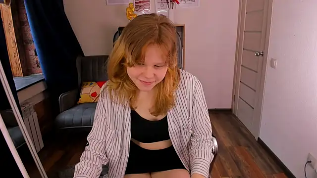 Snapshot of Soft_Flame chatting on April 18, 2026, 11:36 am Soft Flame online show from April 18, 2026, 11:36 am