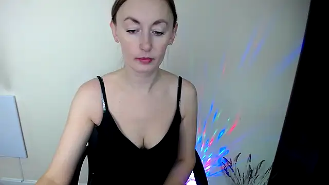 Snapshot of LiaSeass_ chatting on December 20, 2025, 7:59 am LiaSeass online show from December 20, 2025, 7:59 am