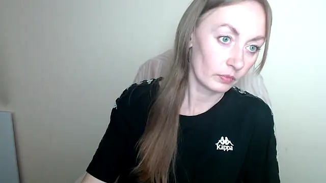 LiaSeass  online show from May 6, 2026, 11:59 am