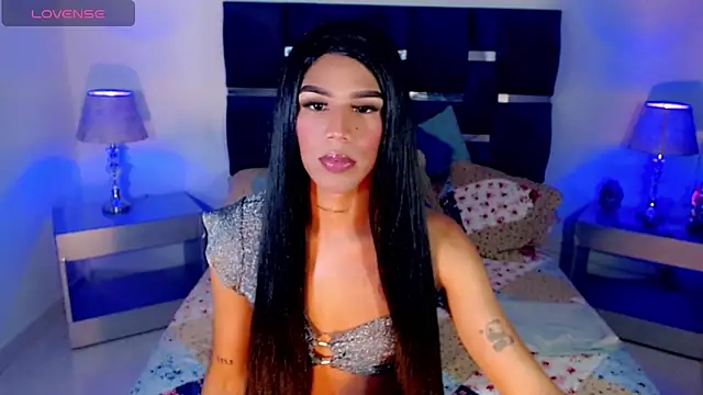 danielaacostats online show from December 14, 2025, 2:22 pm