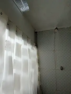 cari75 online show from February 3, 2026, 1:48 am