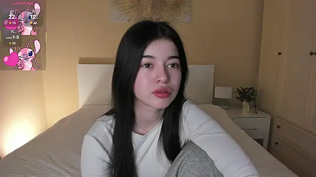 Snapshot of LisaColee chatting on March 26, 2026, 8:58 pm LisaColee online show from March 26, 2026, 8:58 pm