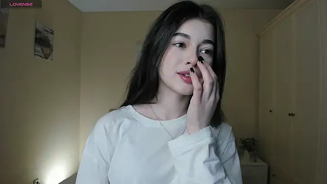 Snapshot of LisaColee chatting on March 29, 2026, 7:36 pm LisaColee online show from March 29, 2026, 7:36 pm