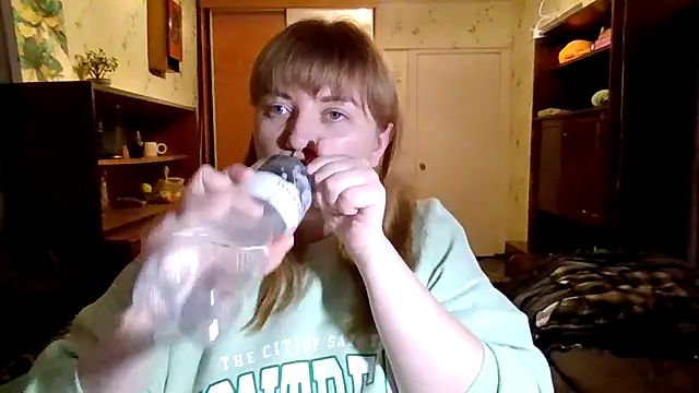 swett girll online show from March 3, 2026, 5:19 pm