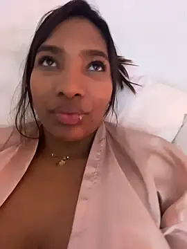 Snapshot of channelportman chatting on December 17, 2025, 5:24 am channelportman online show from December 17, 2025, 5:24 am