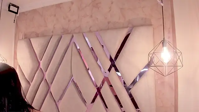 Lovely-martina online show from March 20, 2026, 12:32 pm