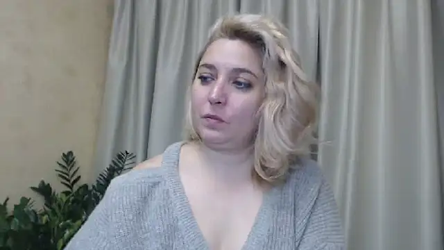 sweetpussy13 online show from December 12, 2024, 7:52 am