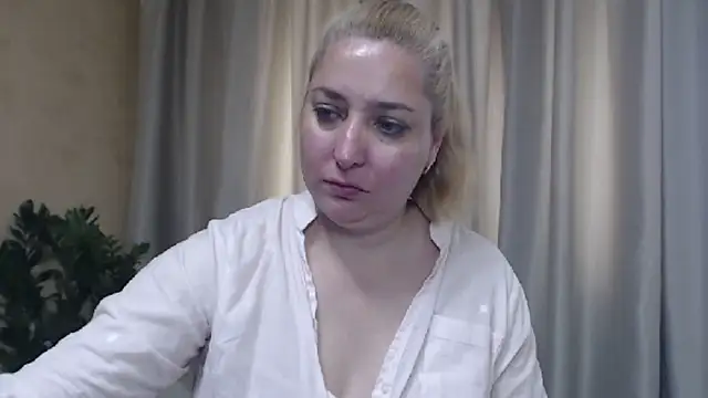 sweetpussy13 online show from June 17, 2026, 6:16 am