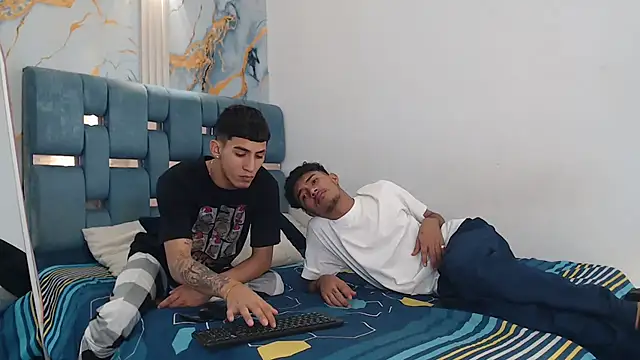 DIAMOND BLACKS online show from February 19, 2026, 7:37 am