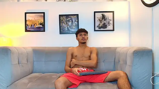 DIAMOND BLACKS online show from February 26, 2026, 7:40 am