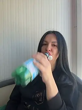 Eileen Dorene online show from February 19, 2026, 10:55 am