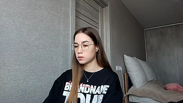 JiDzubak online show from December 22, 2025, 4:20 am