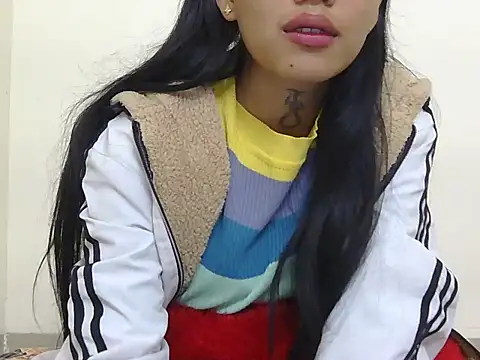 Cristina love69 online show from December 17, 2025, 6:36 pm