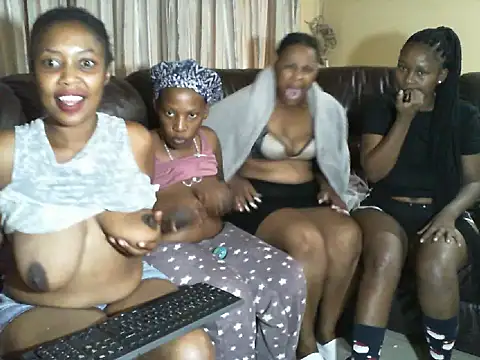 Caramel-goddess18 online show from March 6, 2026, 12:34 pm