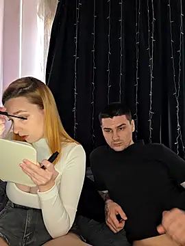 FoxyToxy online show from December 18, 2025, 3:12 am