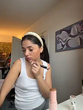 SilkyMira online show from February 9, 2026, 10:19 am