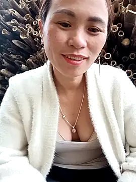 ngaytho004 online show from February 4, 2026, 8:09 am