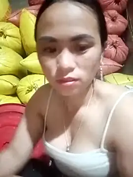 ngaytho004 online show from March 3, 2026, 10:59 pm